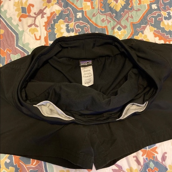 Patagonia black hiking/running shorts size small - Picture 4 of 4